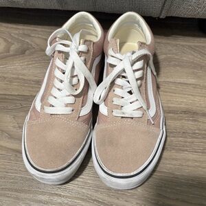 Vans Low-Top Sneakers in Dusty Pink and White